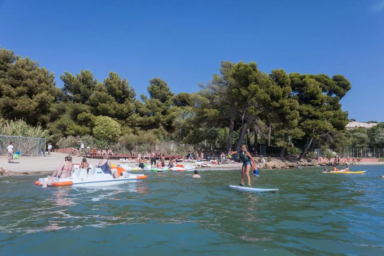 *** Campsite Camping Marina Plage Vitrolles  France